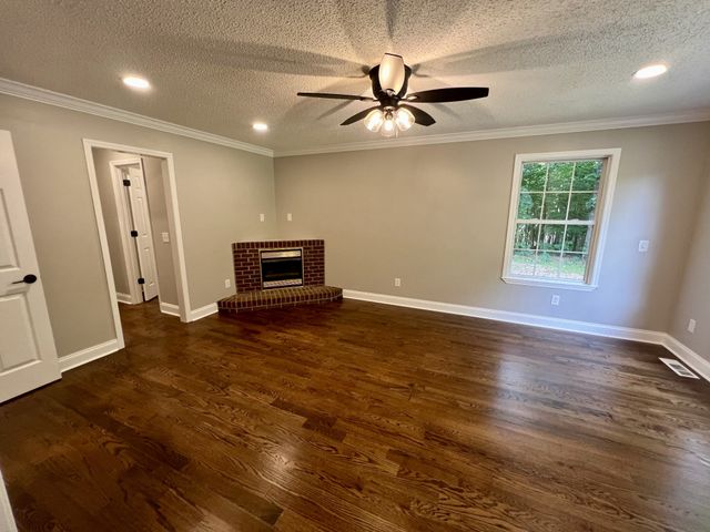 499 Scenic Hills Rd, Pulaski, TN 38478