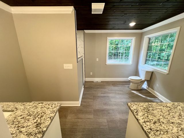 499 Scenic Hills Rd, Pulaski, TN 38478