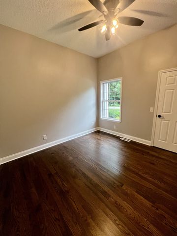 499 Scenic Hills Rd, Pulaski, TN 38478