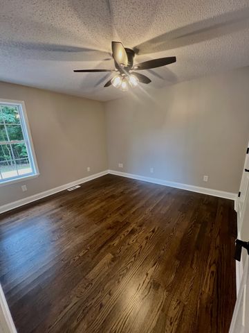 499 Scenic Hills Rd, Pulaski, TN 38478
