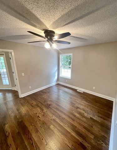 499 Scenic Hills Rd, Pulaski, TN 38478