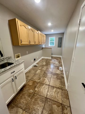 499 Scenic Hills Rd, Pulaski, TN 38478