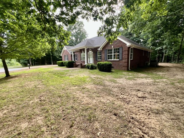 499 Scenic Hills Rd, Pulaski, TN 38478
