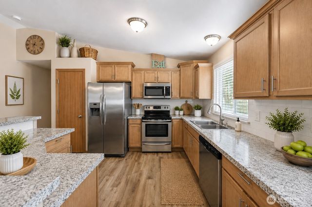 35005 96th Avenue S, Roy, WA 98580