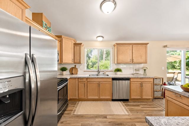 35005 96th Avenue S, Roy, WA 98580