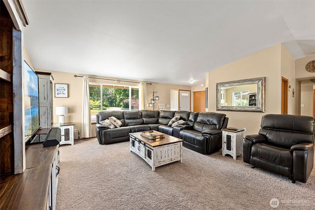 35005 96th Avenue S, Roy, WA 98580