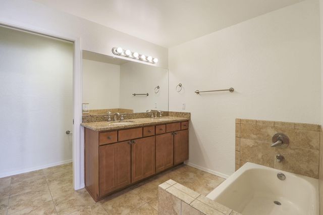 7609 E Indian Bend Unit 3011 Road, Scottsdale, AZ 85250