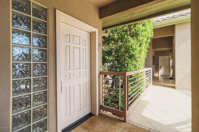 7609 E Indian Bend Unit 3011 Road, Scottsdale, AZ 85250