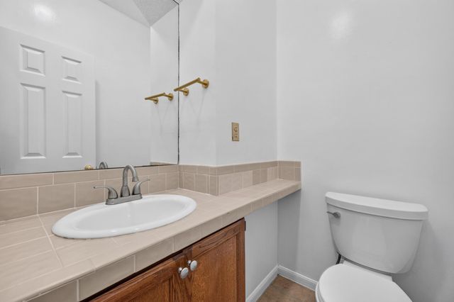 10819 Crown Colony DR 4, Austin, TX 78747