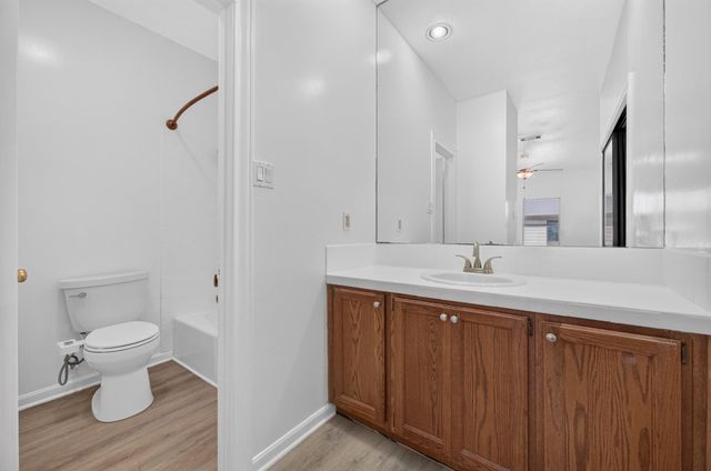 10819 Crown Colony DR 4, Austin, TX 78747