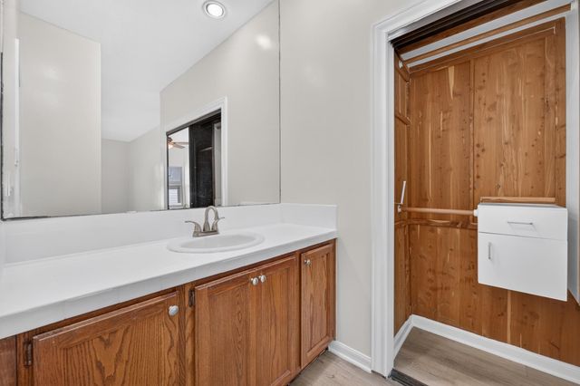 10819 Crown Colony DR 4, Austin, TX 78747