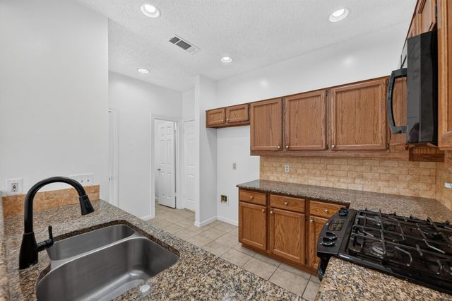 10819 Crown Colony DR 4, Austin, TX 78747