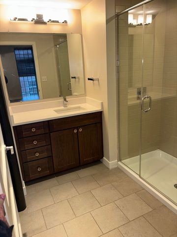 130 John St 355, Lowell, MA 01852