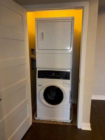 130 John St 355, Lowell, MA 01852