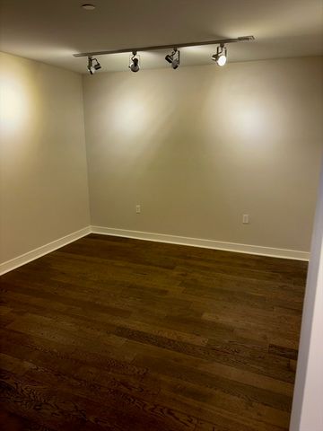 130 John St 355, Lowell, MA 01852