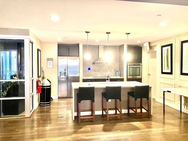 130 John St 355, Lowell, MA 01852