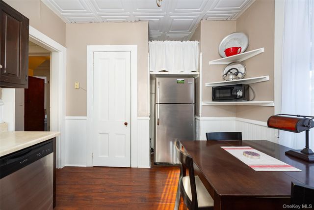 12 Hanscom Avenue, Poughkeepsie, NY 12601