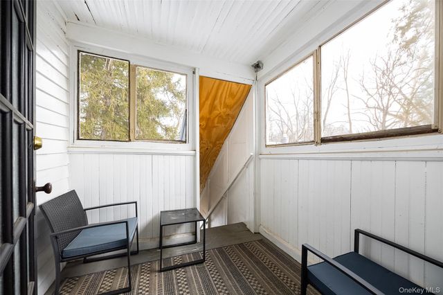 12 Hanscom Avenue, Poughkeepsie, NY 12601