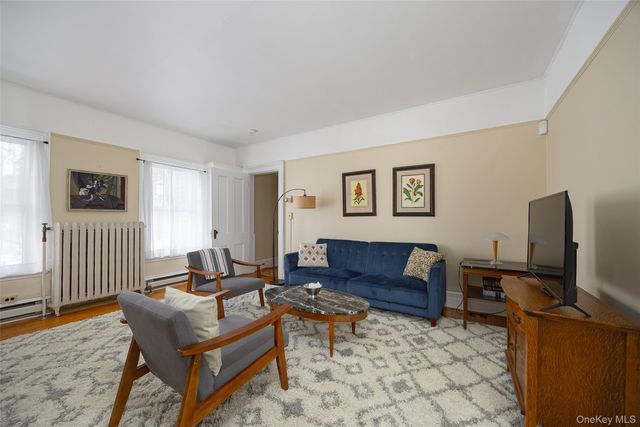 12 Hanscom Avenue, Poughkeepsie, NY 12601