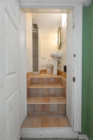 12 Hanscom Avenue, Poughkeepsie, NY 12601