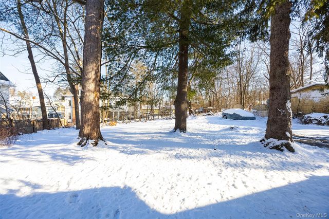 12 Hanscom Avenue, Poughkeepsie, NY 12601