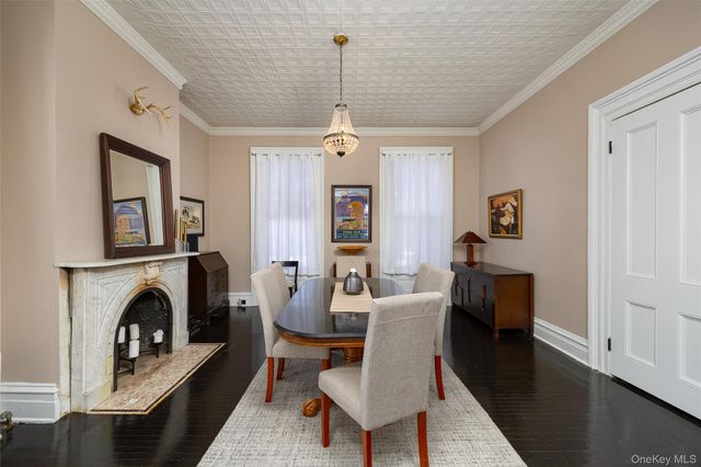 12 Hanscom Avenue, Poughkeepsie, NY 12601