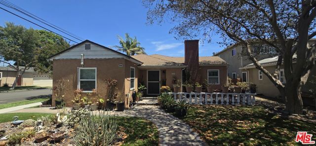 2690 Oregon Avenue, Long Beach, CA 90806