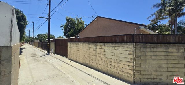 2690 Oregon Avenue, Long Beach, CA 90806