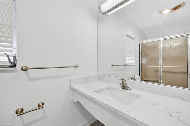 1216 SE 27th ST, Cape Coral, FL 33904