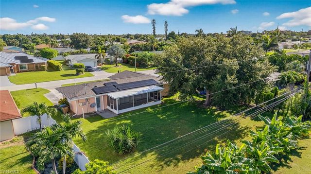 1216 SE 27th ST, Cape Coral, FL 33904