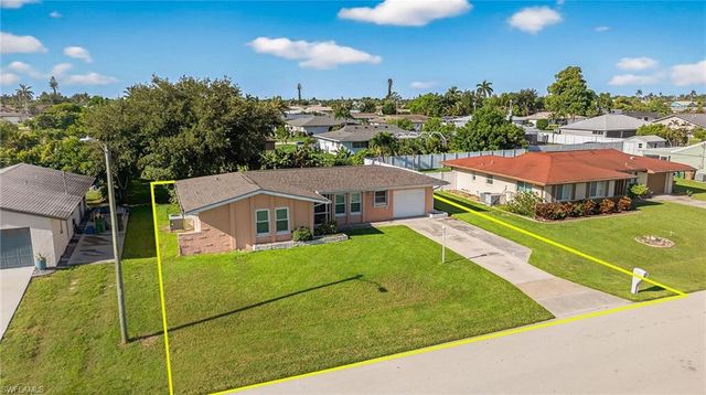 1216 SE 27th ST, Cape Coral, FL 33904