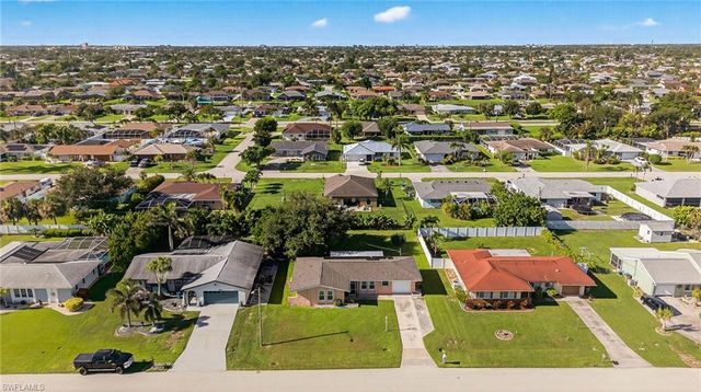 1216 SE 27th ST, Cape Coral, FL 33904
