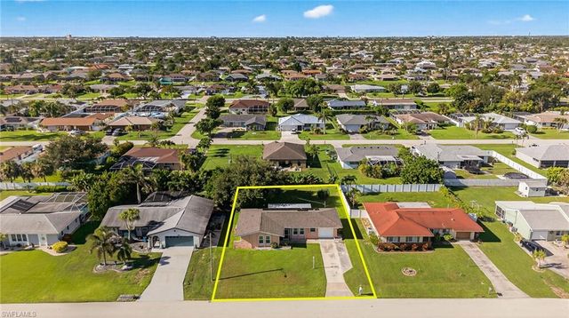 1216 SE 27th ST, Cape Coral, FL 33904