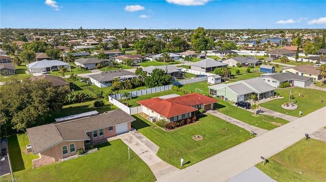 1216 SE 27th ST, Cape Coral, FL 33904