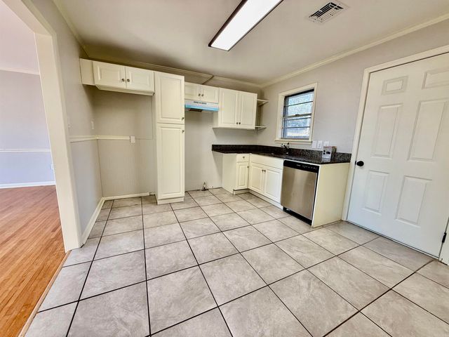 7702 Iowa Drive, Little Rock, AR 72227