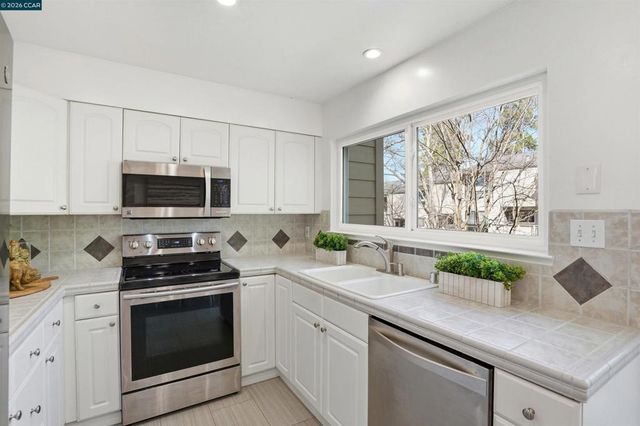 460 460 Woodminster Drive, Moraga, CA 94556