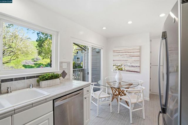 460 460 Woodminster Drive, Moraga, CA 94556