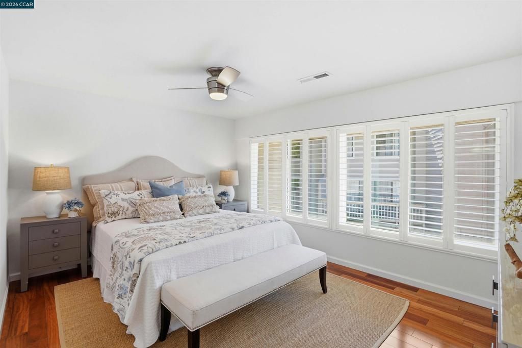 Image 12 of property listing at 460 Woodminster Drive, Moraga, CA 94556