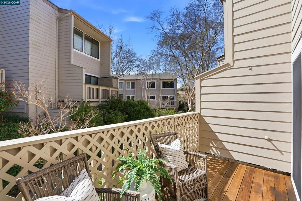 Image 23 of property listing at 460 Woodminster Drive, Moraga, CA 94556