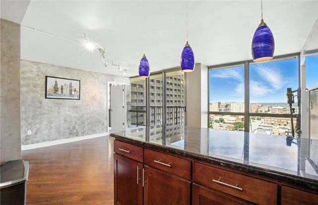 600 E Admiral Boulevard 1703, Kansas City, MO 64106