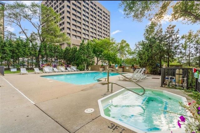 600 E Admiral Boulevard 1703, Kansas City, MO 64106