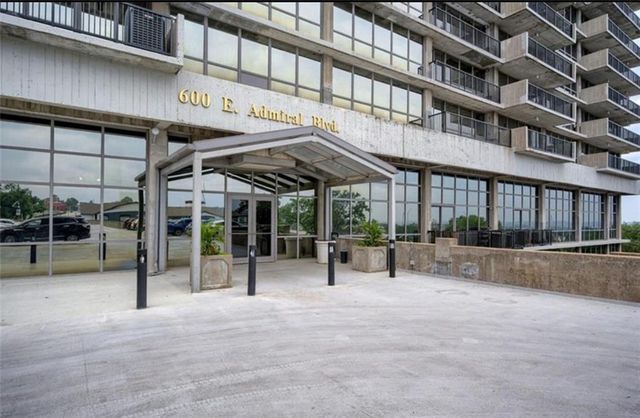 600 E Admiral Boulevard 1703, Kansas City, MO 64106