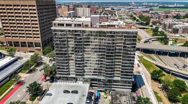 600 E Admiral Boulevard 1703, Kansas City, MO 64106