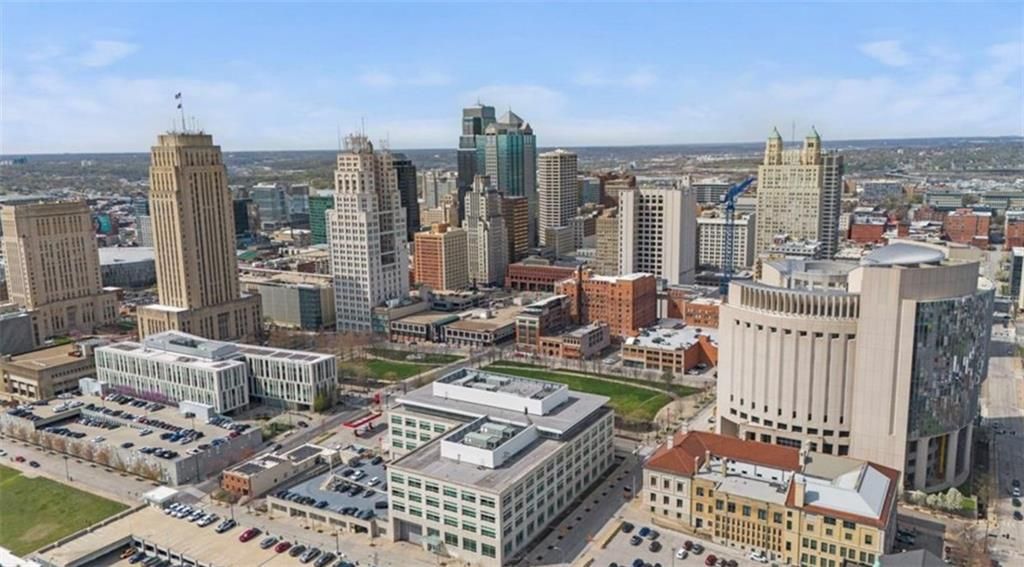 600 E Admiral Boulevard 1703, Kansas City, MO 64106