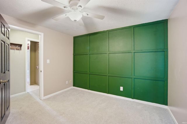 2305 W Clearview Drive, Marion, IN 46952