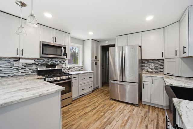 2305 W Clearview Drive, Marion, IN 46952