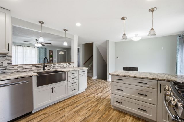 2305 W Clearview Drive, Marion, IN 46952