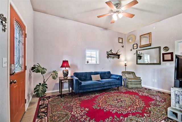 735 E Parks Street, Prairie Grove, AR 72753