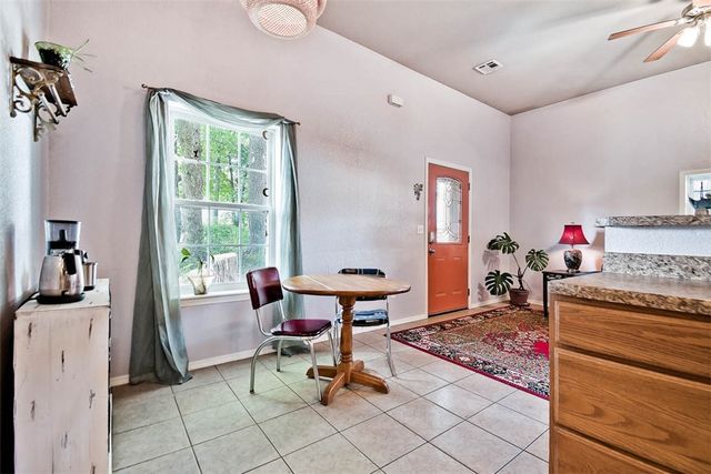 735 E Parks Street, Prairie Grove, AR 72753