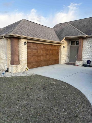 8123 W Ashford Lane, Muncie, IN 47304